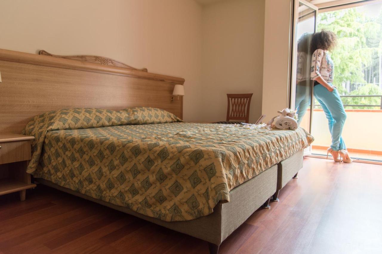 Hotel Park 108 Sport&Wellness لوريكا المظهر الخارجي الصورة