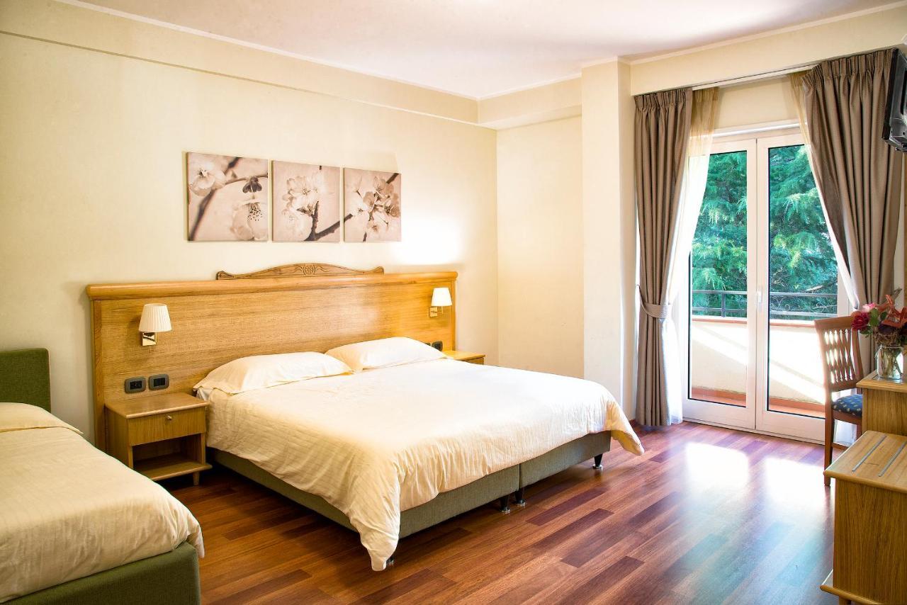 Hotel Park 108 Sport&Wellness لوريكا المظهر الخارجي الصورة