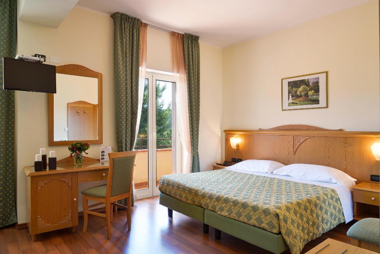 Hotel Park 108 Sport&Wellness لوريكا المظهر الخارجي الصورة